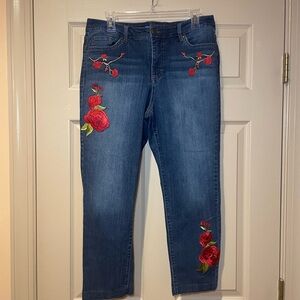 Bandolino Mandie Slim Women’s Blue Jeans, Boho, Red Floral Appliqués, Size 12